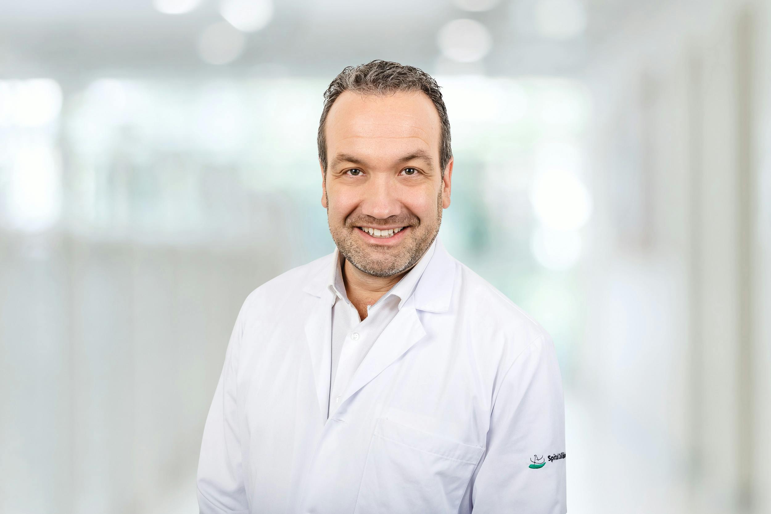 Portraitfoto von Dr. med. Stephan A. Meier